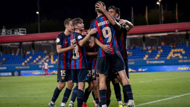 El Barça B celebra uno de sus goles en la victoria ante el Calahorra FCB