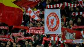 Aficionados del Liverpool durante un partido / EFE