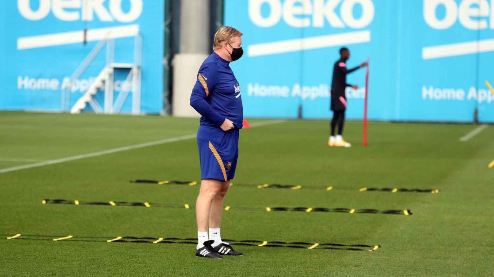 Koeman en el entrenamiento previo al partido contra el Dinamo de Kiev / FC Barcelona