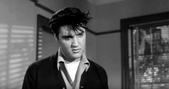 Elvis Presley en una imagen de la película King Creole, de 1958 / Wikipedia