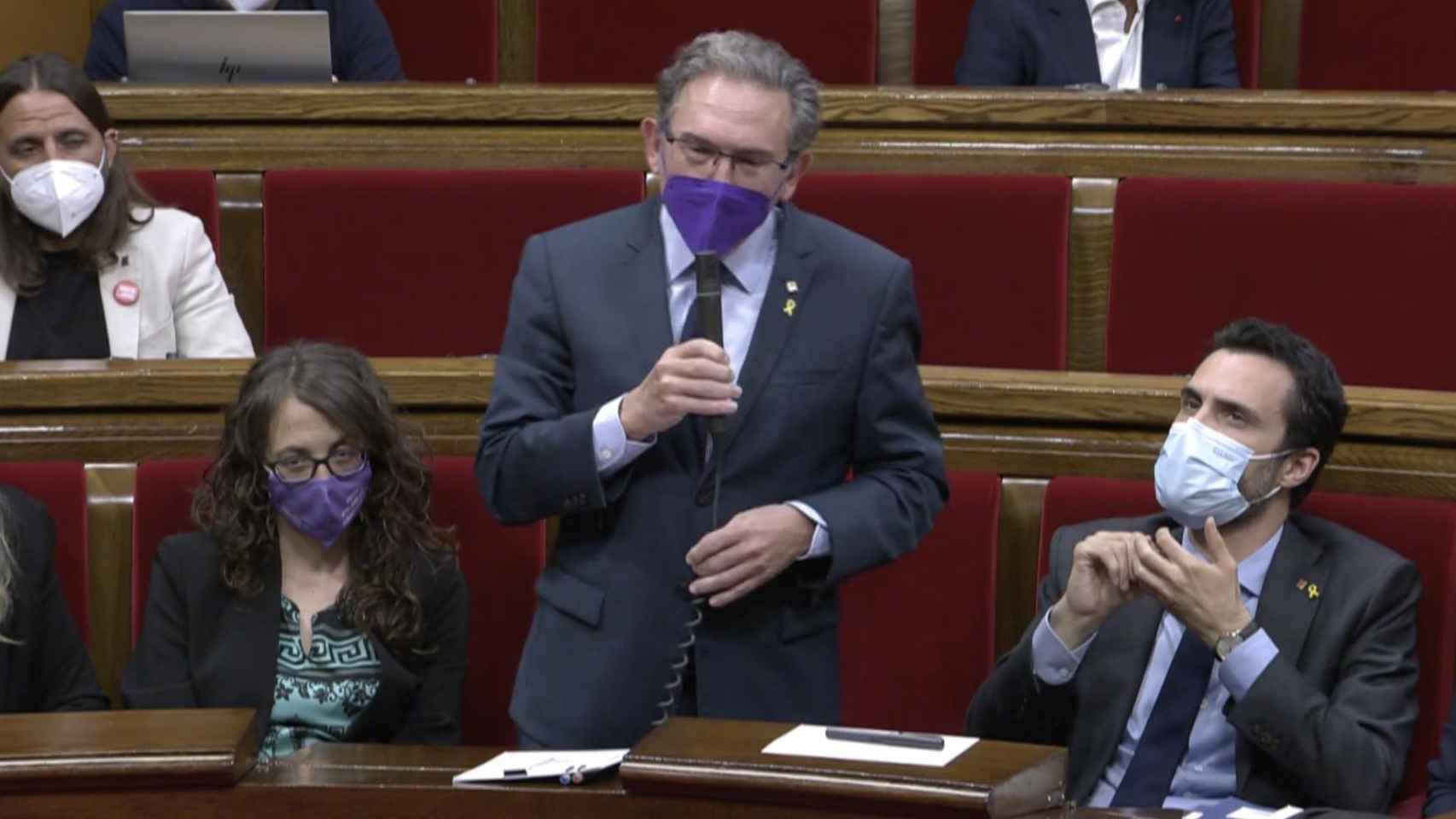 El consejero catalán de Economía, Jaume Giró, en el Parlamento catalán / CG