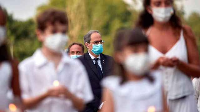 Quim Torra, presidente catalán, en un homenaje a los fallecidos por el coronavirus en Girona / EFE