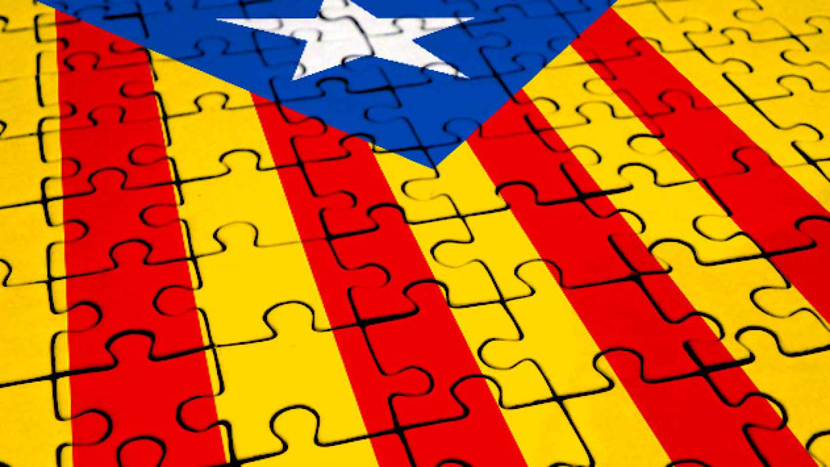 Puzzle de la bandera independentista / FOTOMONTAJE DE CG