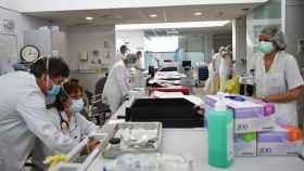 Sanitarios en el IAS, el segundo hospital de Girona / Cedida