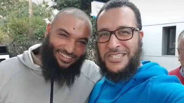 Amarouch Azbir, a la izquierda, y Mohamed Said Badaoui, a la derecha, reaparecen tras su expulsión a Marruecos / TWITTER