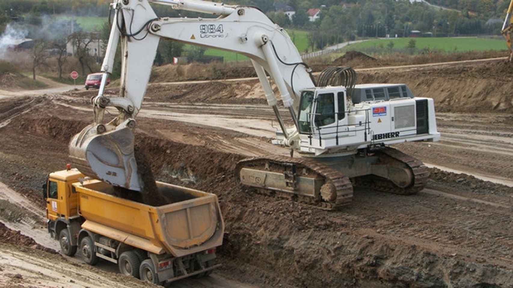 Excavadora utilizada en el sector de la construcción / CG