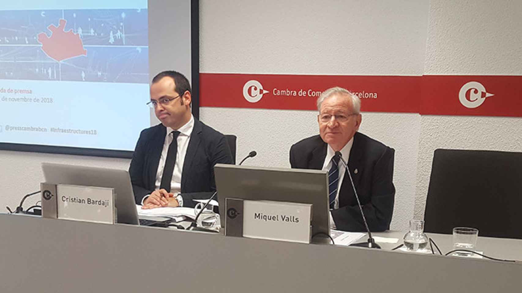 Cristian Bardají (i) y Miquel Valls (d) en la presentación del estado de infraestructuras del área metropolitana de Barcelona / CG