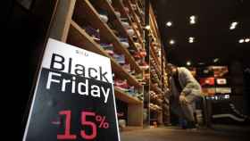 El 'Black Friday' contribuirá a mejorar el comercio del mes de noviembre / EFE