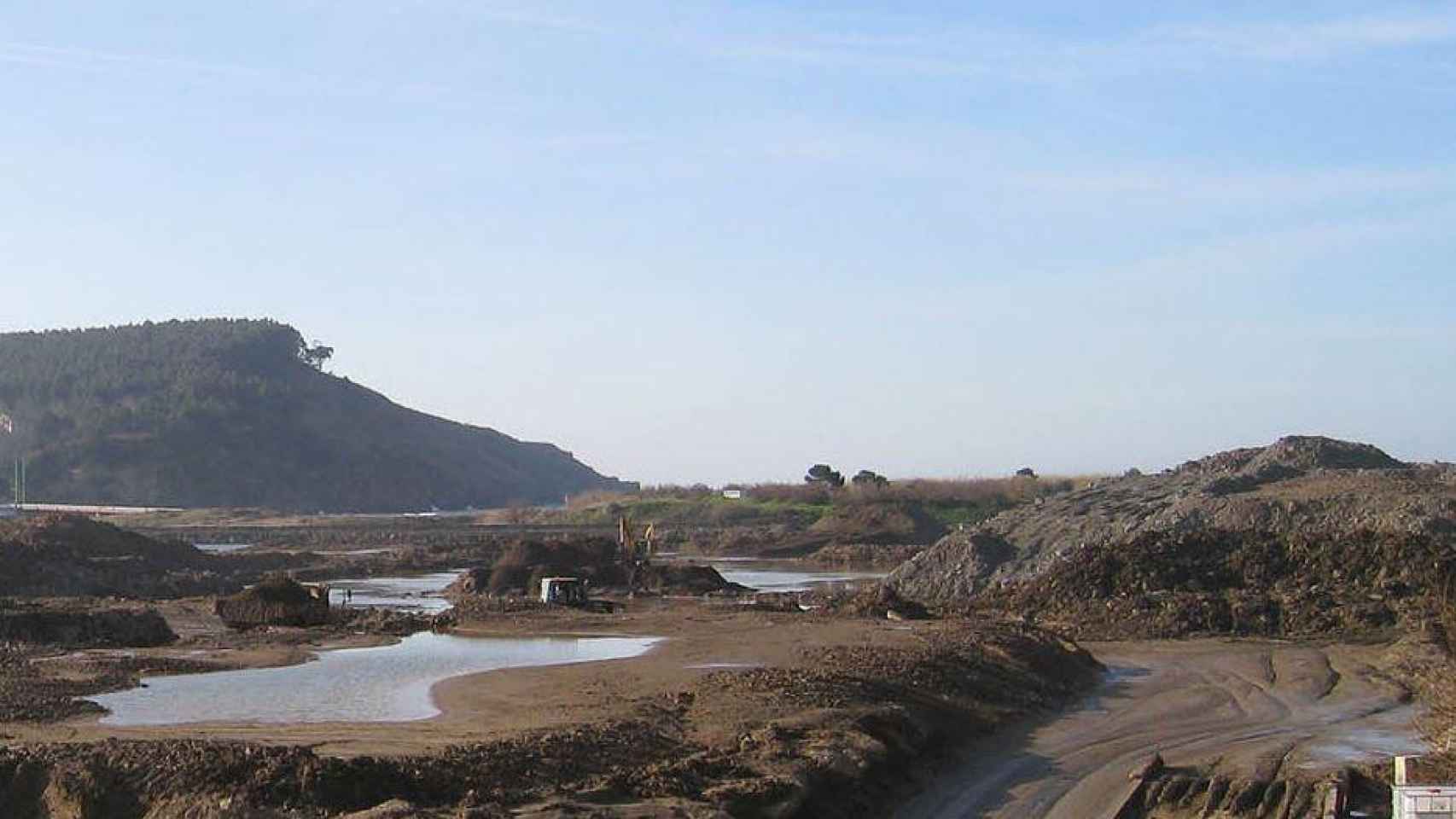 Trabajos de limpieza de suelos en Perú por Hera AG Ambiental / CG