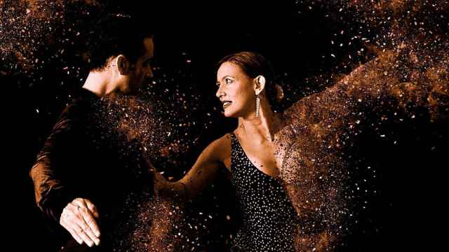 Pareja de bailarines bailando un tango / PIXABAY