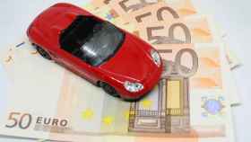 El timo de los 50 euros en el parabrisas para robarte el coche / PIXABAY