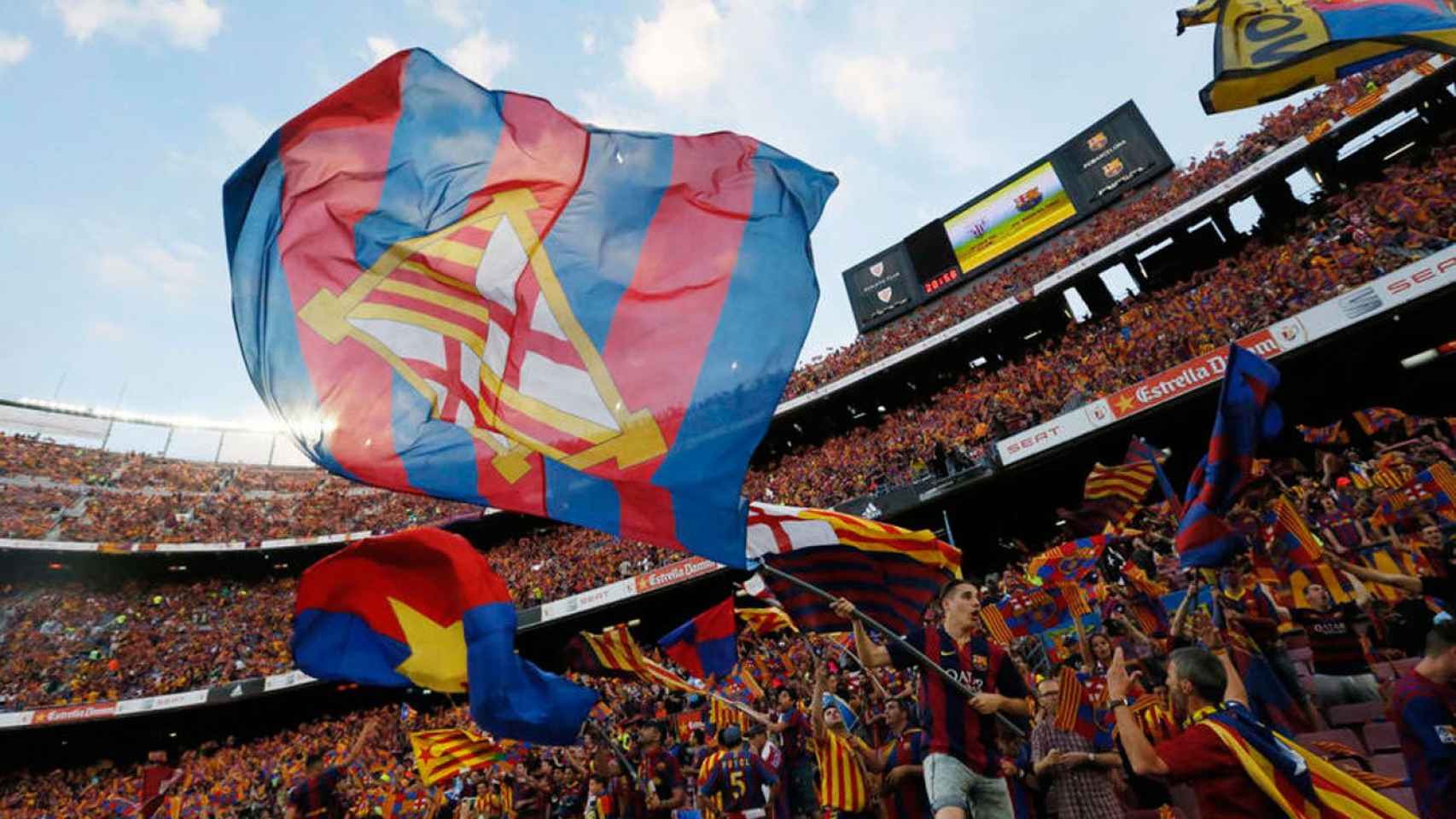 El Barça podría perder millones por la baja cantidad de abonos / EFE