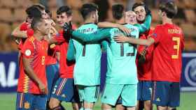 Los jugadores de la sub-19 celebran la victoria ante Portugal / EFE