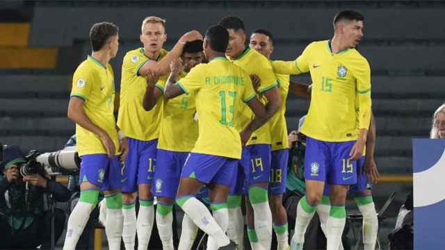 Vitor Roque, el delantero pretendido por el Barça que celebra un gol con Brasil y sigue a Ronaldo / REDES