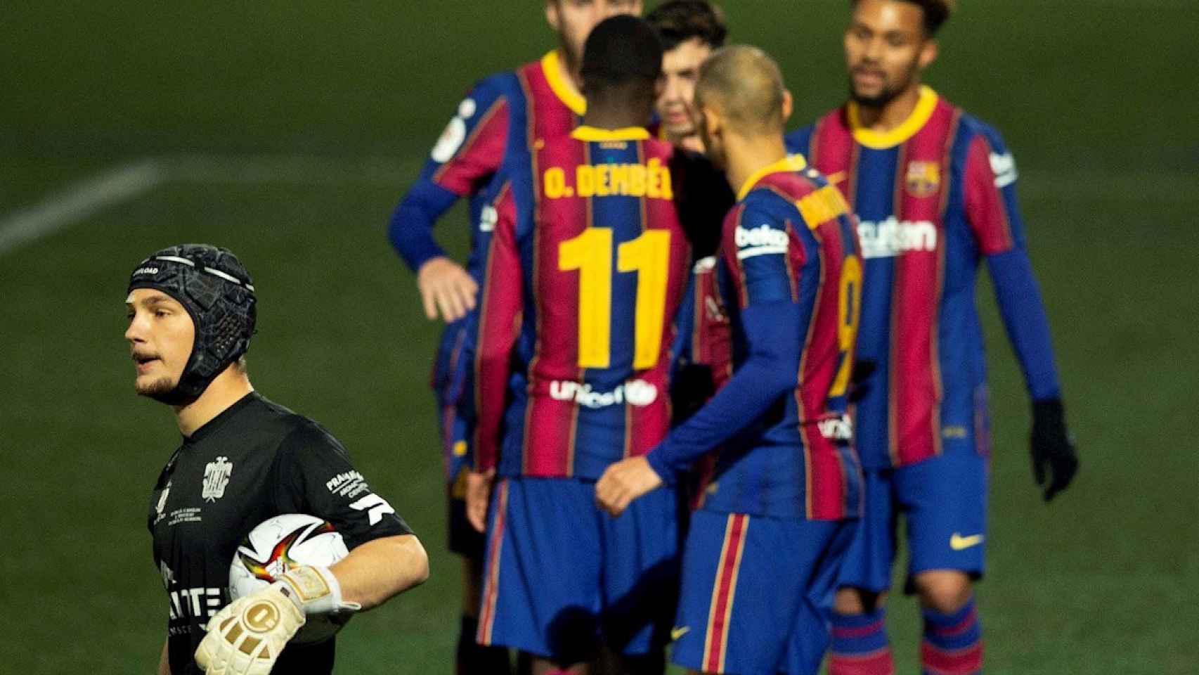 Ramón Juan frente al Barça / EFE