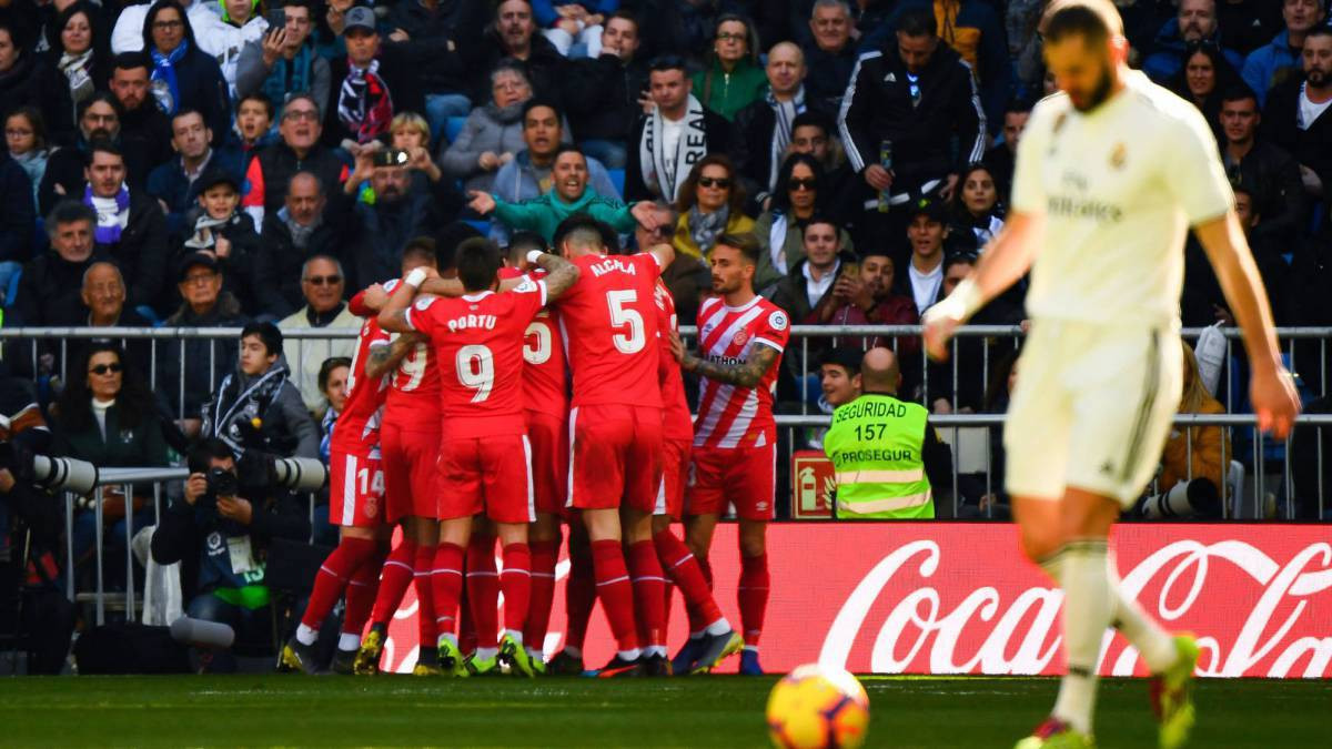 Una foto de los jugadores del Girona celebrando la remontada en el Santiago Bernabéu / TWITTER