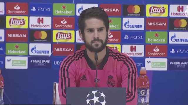 Una foto de Isco Alarcón durante la rueda de prensa del Real Madrid / Twitter