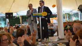 El presidente de la Generalidad y de CiU, Artur Mas, con el alcaldable de la federación naciuonalista en Badalona, Ferran Falcó