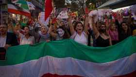 Manifestación en Barcelona a favor de los derechos de las mujeres en Irán - EP
