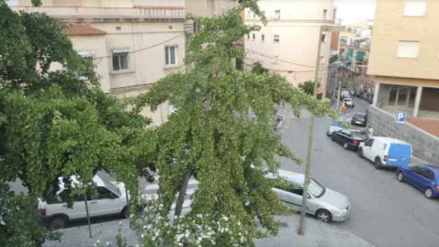 Plaza dels Titellaires, en Nou Barris, donde fue detenido el exhibicionista / GOOGLE MAPS