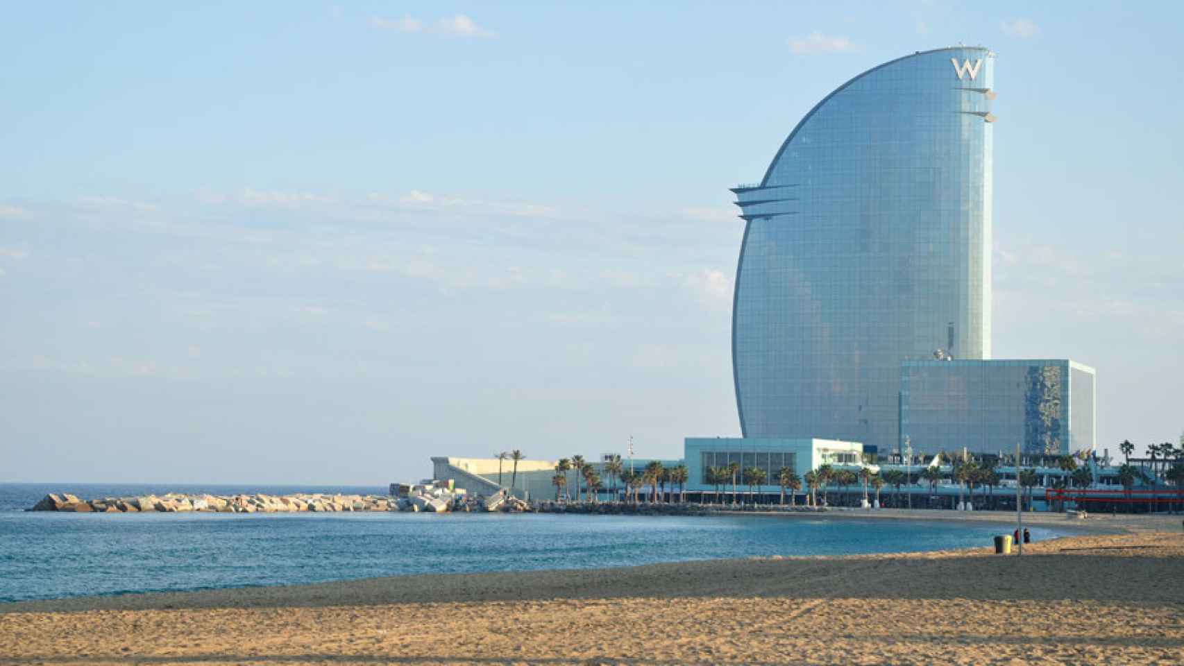 Las playas de Barcelona presentan una buena calidad en el agua