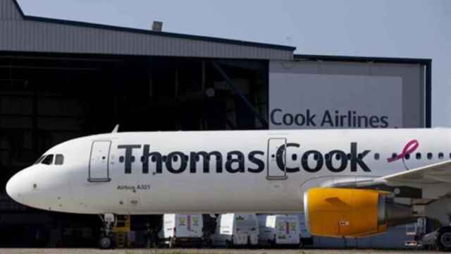 Un avión de la compañía Thomas Cook Airlines, que ya ha dejado de operar / Europa Press