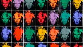 Imágenes de Andy Warhol, reflejado en la miniserie 'Los diarios de Andy Warhol' / NETFLIX