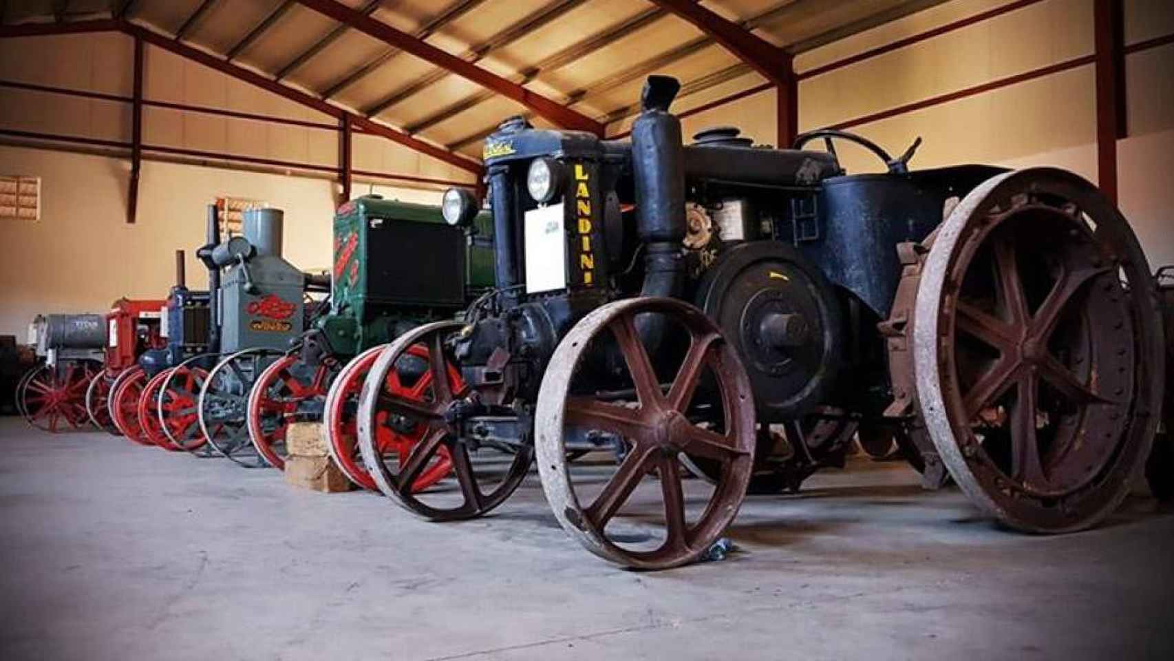 Exposición de Tractores Históricos / TARRACO ARENA PLAÇA