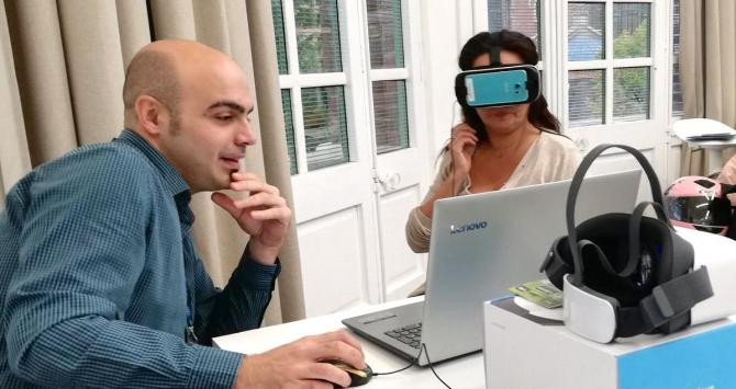 Usuarios prueban la realidad virtual de Psious