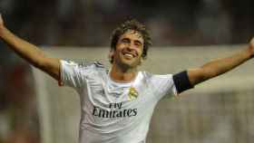 Raúl vuelve al Real Madrid siete años después