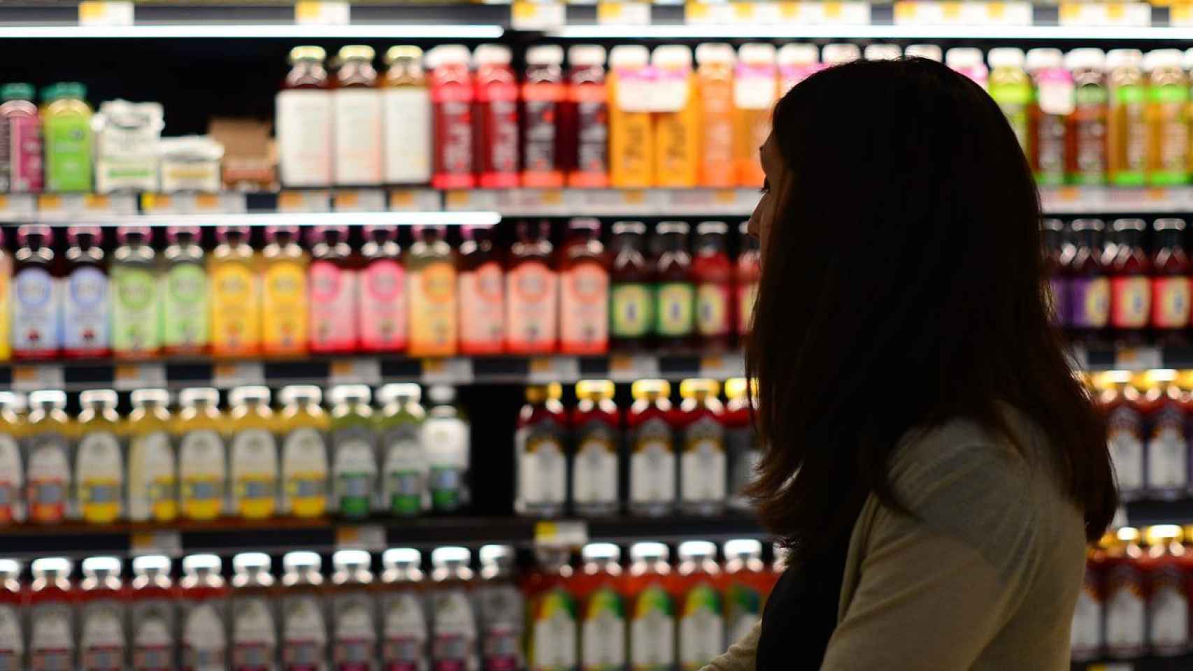 Una foto de una mujer en el supermercado / CREATIVE COMMONS empresa