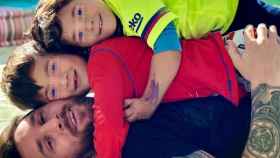 Leo Messi con dos de sus hijos / INSTAGRAM
