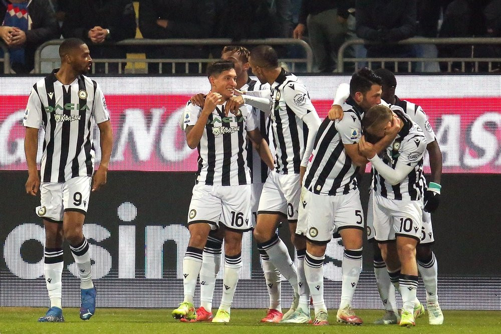 Gerard Deulofeu, celebrando un gol con sus compañeros del Udinese / EFE