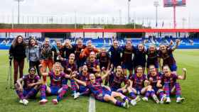 Las jugadoras del Barça Femenino celebrando su pase a la final de la Champions League en el Johan Cruyff / FCB