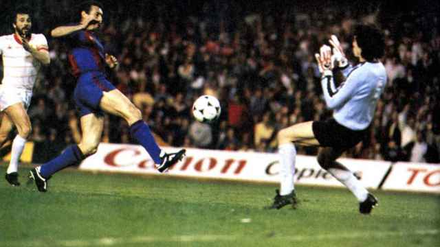 Gol de Quini en la final de la Recopa de 1982 / EFE