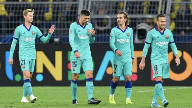 Una foto de los jugadores del Barça en su estreno en la Champions League, donde el Slavia de Praga será un duro rival / UEFA