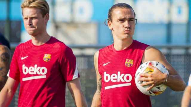 Antoine Griezmann, junto a Frenkie de Jong, en un entrenamiento con el Barça en esta pretemporada / FCB