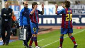 Momento en el que Messi se estrena con la camiseta del Barça | FCB