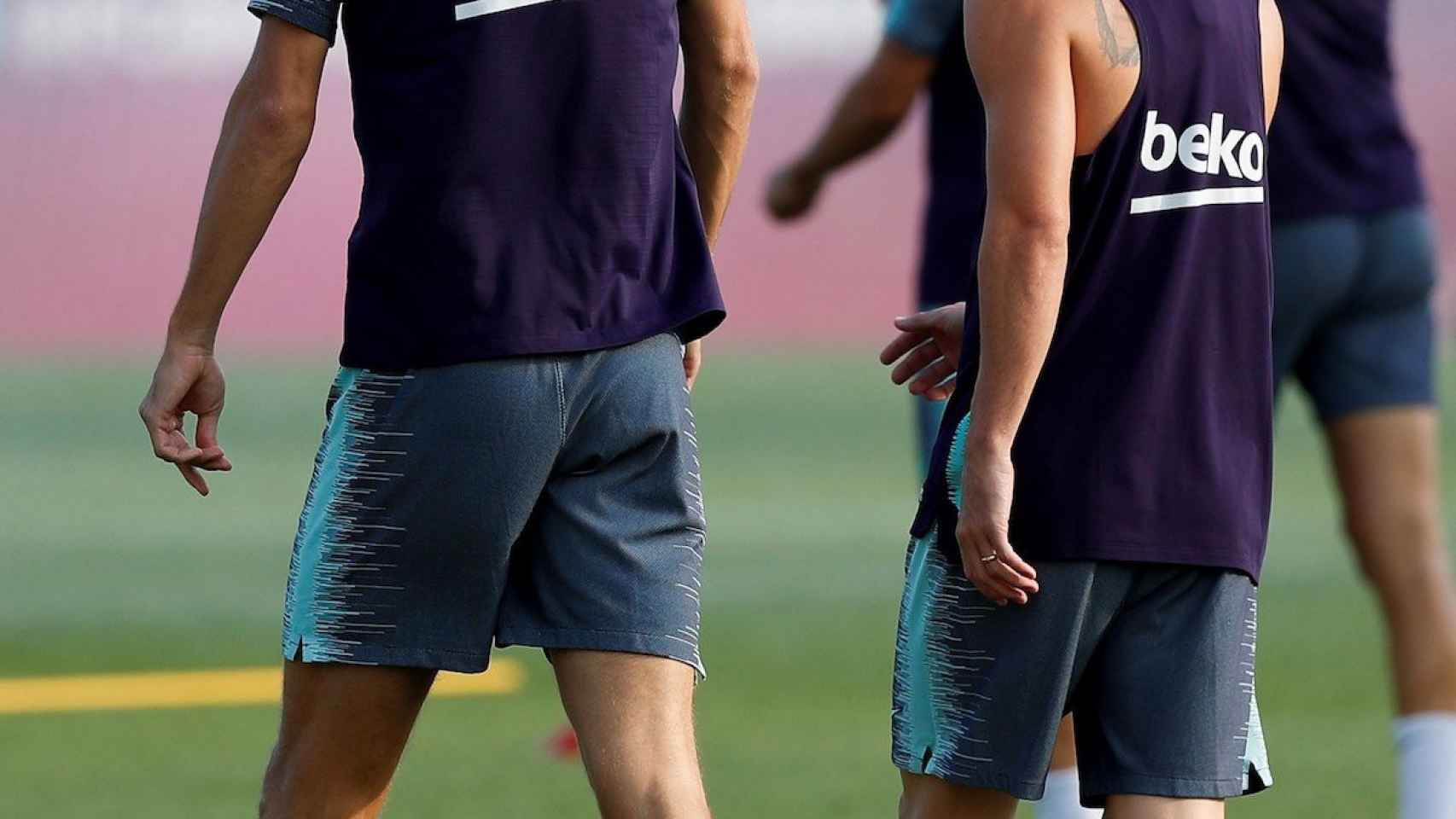 Una foto de Leo Messi y Gerard Piqué en un entrenamiento / EFE