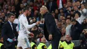 Bale y  Zidane en un partido del Real Madrid / EFE