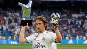 Luka Modric recibió un mensaje de Cristiano tras ser premiado por la UEFA | EFE