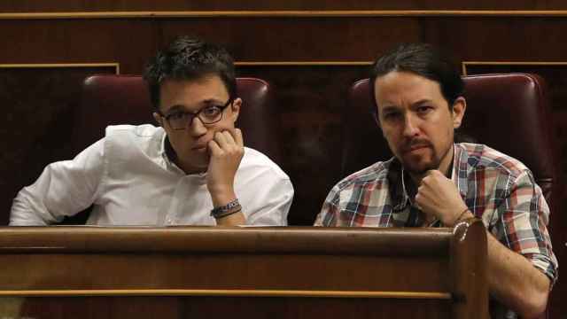 Imagen de archivo de Íñigo Errejón y Pablo Iglesias en el Congreso de los Diputados / EFE
