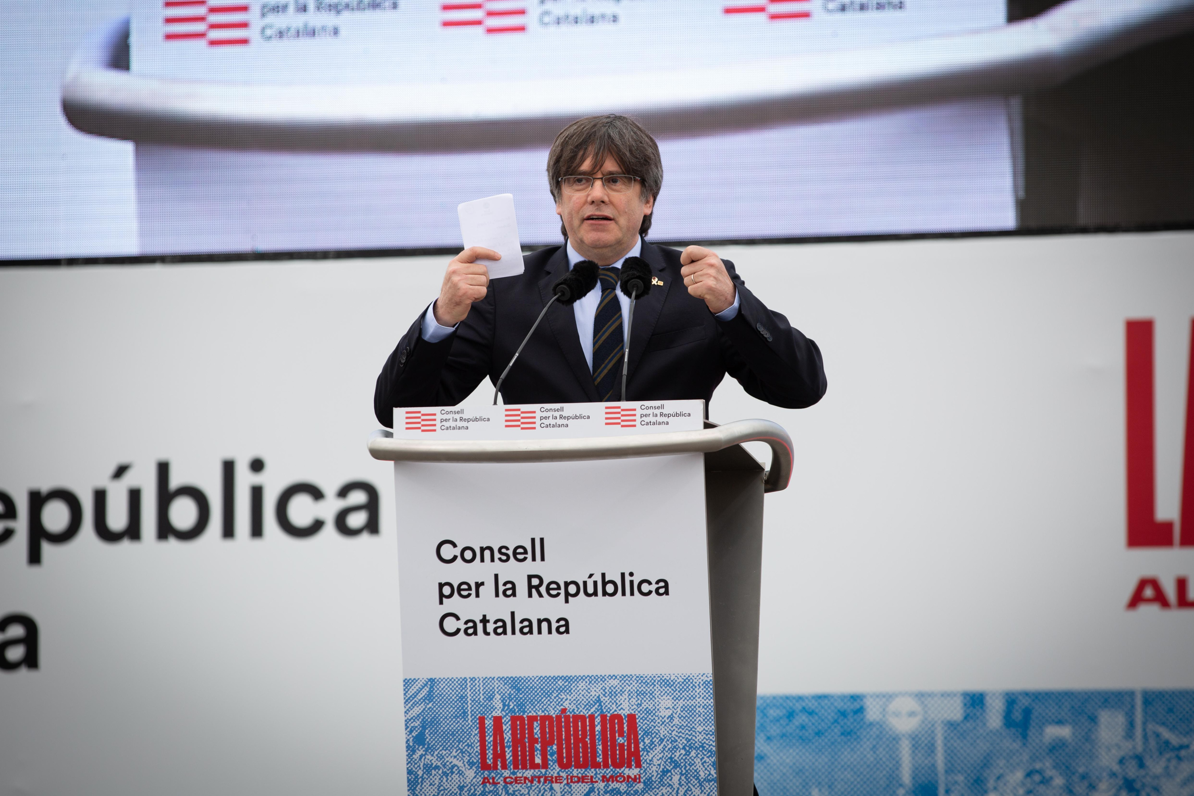 El expresidente de la Generalitat, Carles Puigdemont, presenta el nuevo JxCat / EP