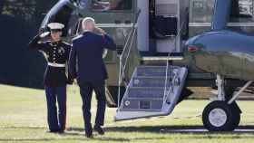 El presidente de Estados Unidos, Joe Biden, sube al Marine One en Washington / EFE