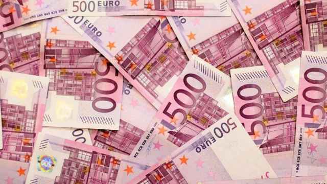 Billetes de 500 euros falsos, como los que se han incautado a los detenidos / PIXABAY