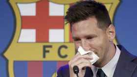 Leo Messi, llorando en su despedida como jugador del Barça / EFE - Andreu Dalmau