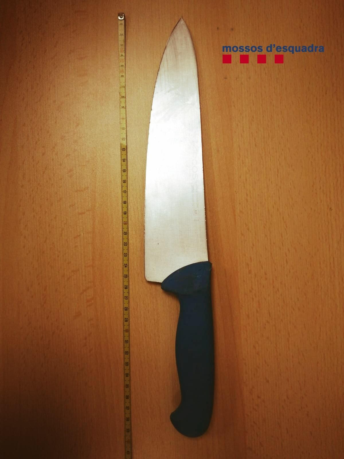 El cuchillo con el que un ladrón de Sabadell amenazaba a sus víctimas / EP