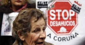 La anciana de La Coruña a la que el bombero se negó a desahuciar | EFE