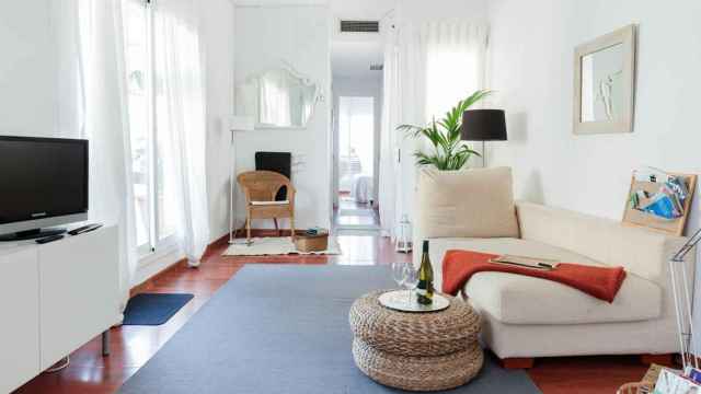 Imagen de un apartamento anunciado en Airbnb en Barcelona / CG