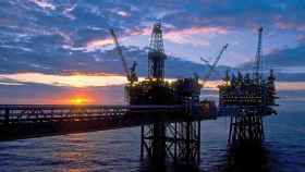 Un yacimiento de petróleo, como los que utiliza Lukoil para desarrollar su actividad / EP